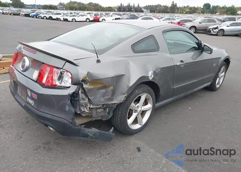 2010 Ford Mustang Gt z USA, uszkodzony, nr VIN 1ZVBP8CH5A5131852